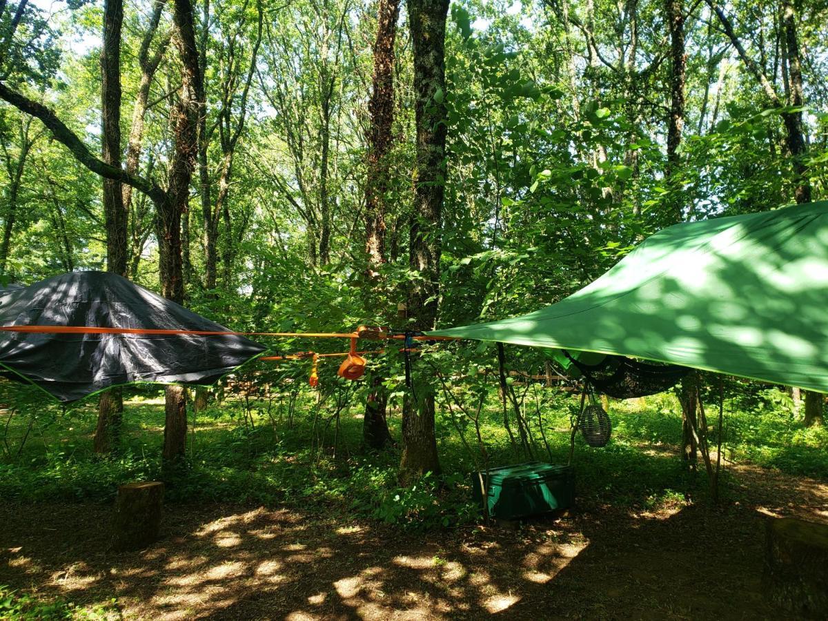 Hotel D'En Haut Tentes Suspendues Saint-Pardoux-lʼOrtigier Esterno foto